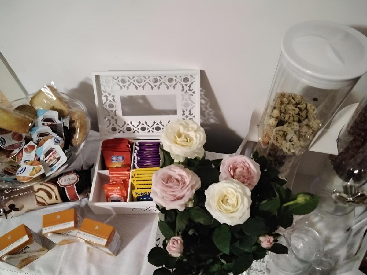 Casa Anto' Apartment Наполи Екстериор снимка