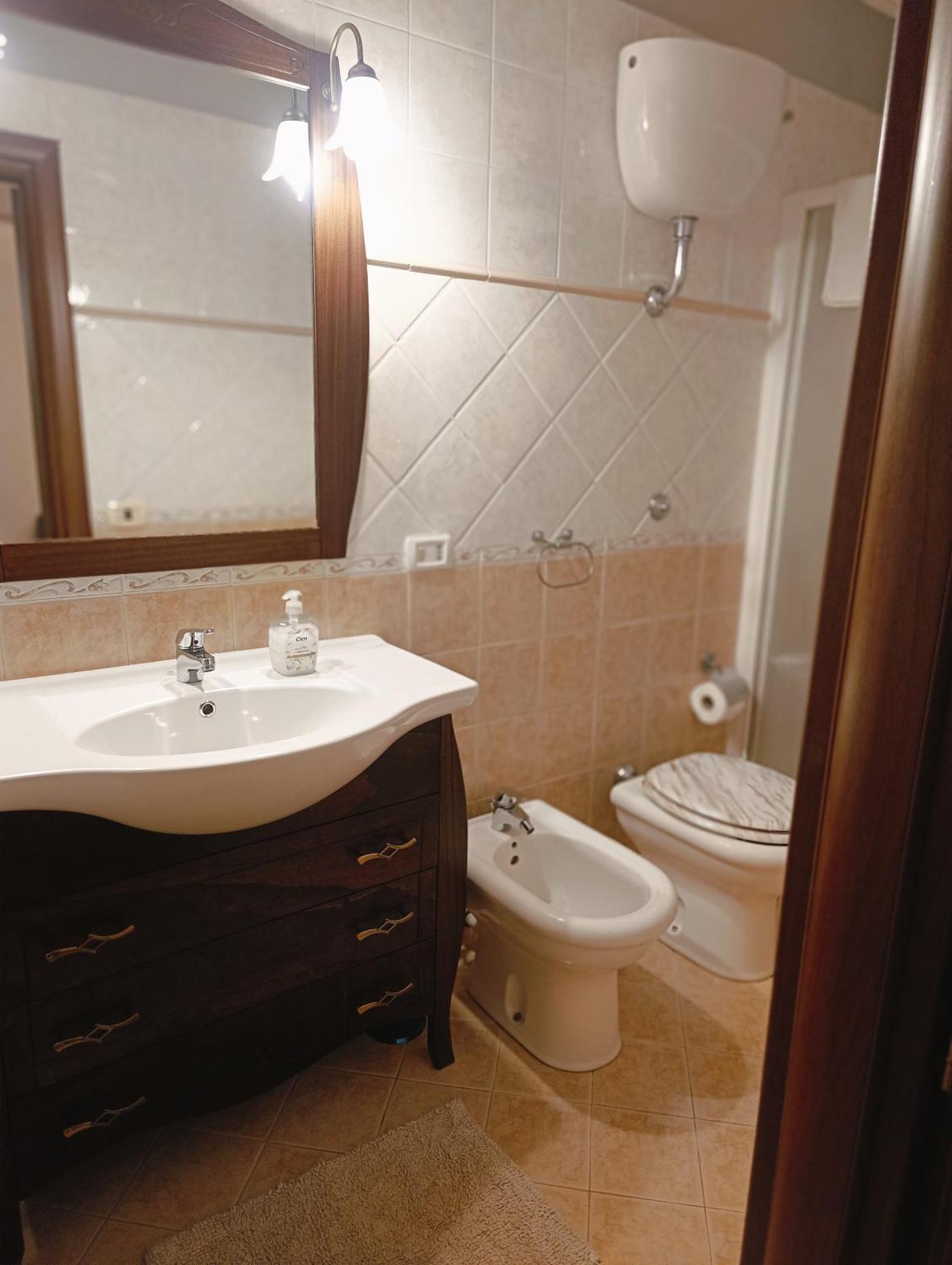 Casa Anto' Apartment Наполи Екстериор снимка